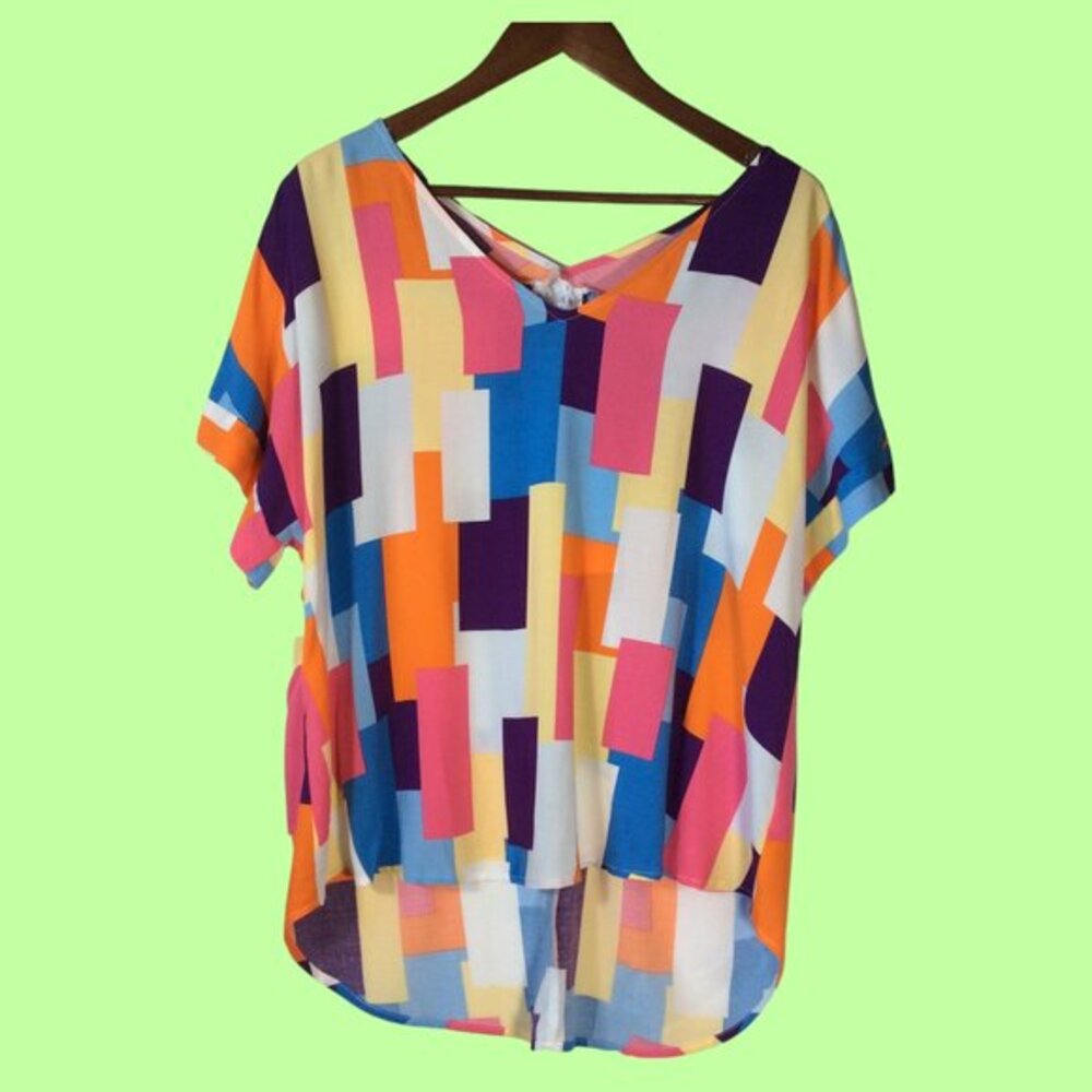 Emily Wonder Colorful Top Size Large NWT